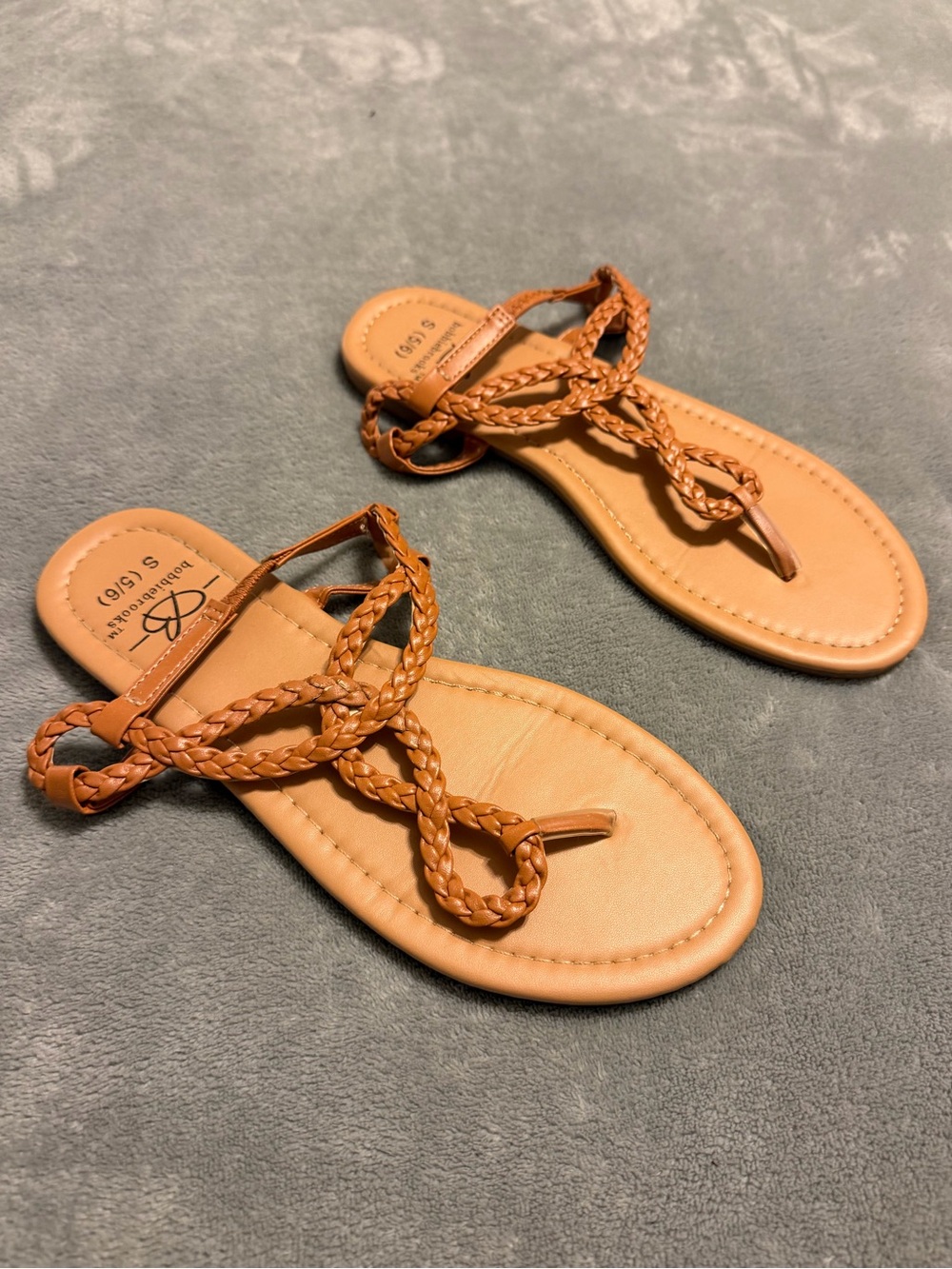 Woven Toe-Loop Sandals in Tan - Women